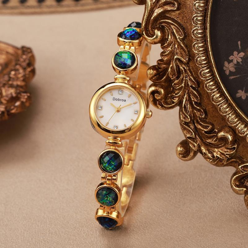 Light Luxury Pearl And Malachite Elegant Womens Watch