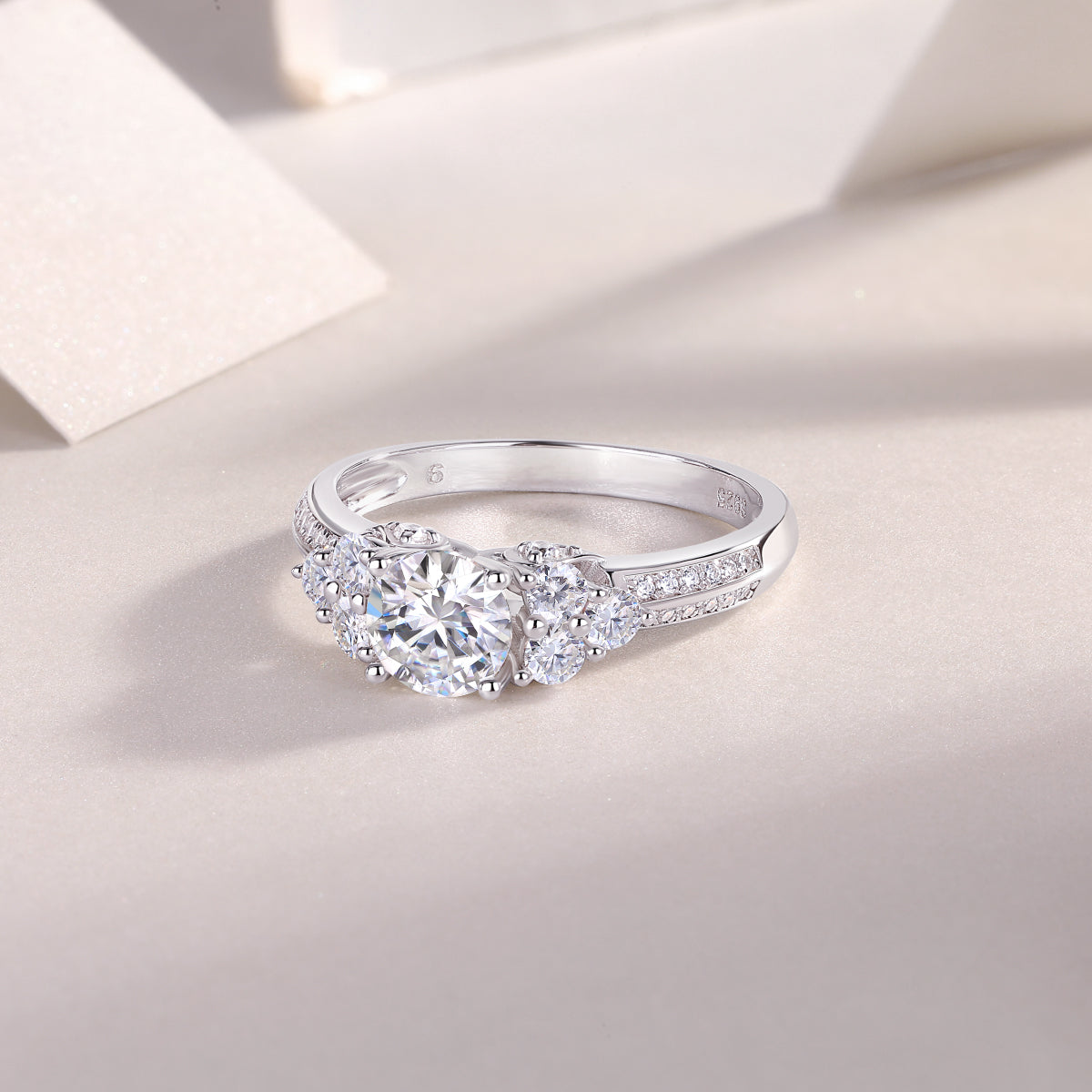 A Wedding Ring Set With 1-carat  S925 Silver