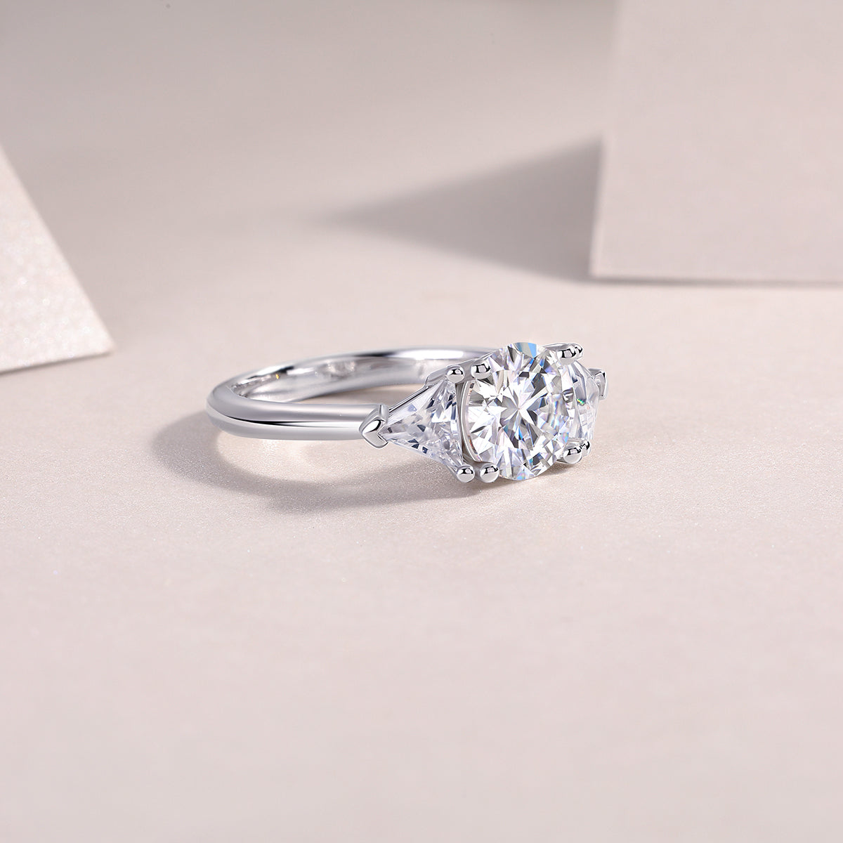 2-carat S925 Silver Diamond Wedding Ring.