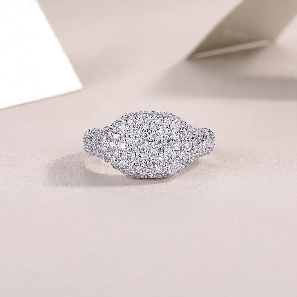 A Wedding Ring Set With  S925 Silver