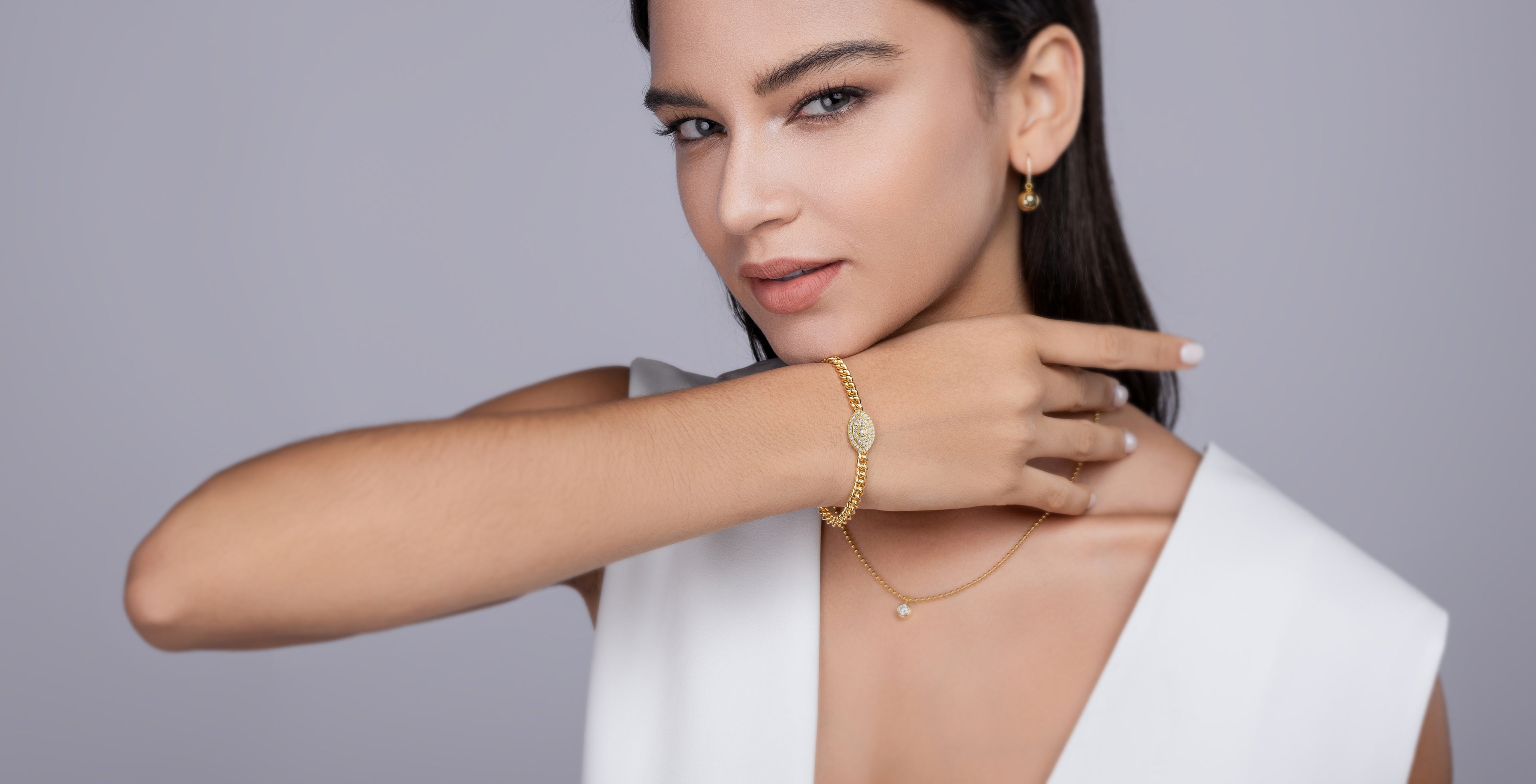 Silver Bracelet Is S925 Silver-plated With Gold