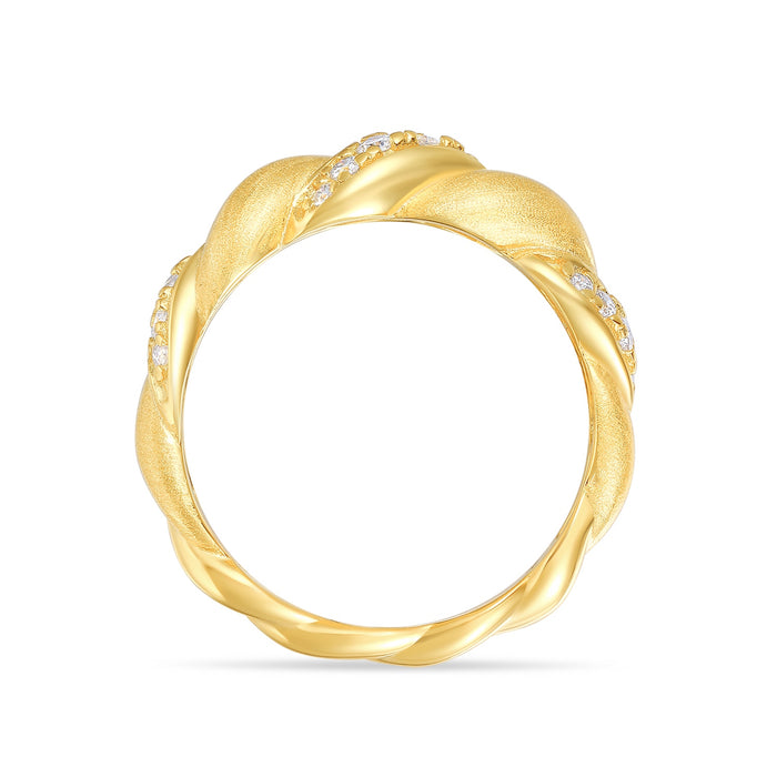 Engraved With Top-quality Moissanite, This Luxurious And Fashionable Minimalist Jewelry Set Features Silver Pieces Electroplated With Gold.