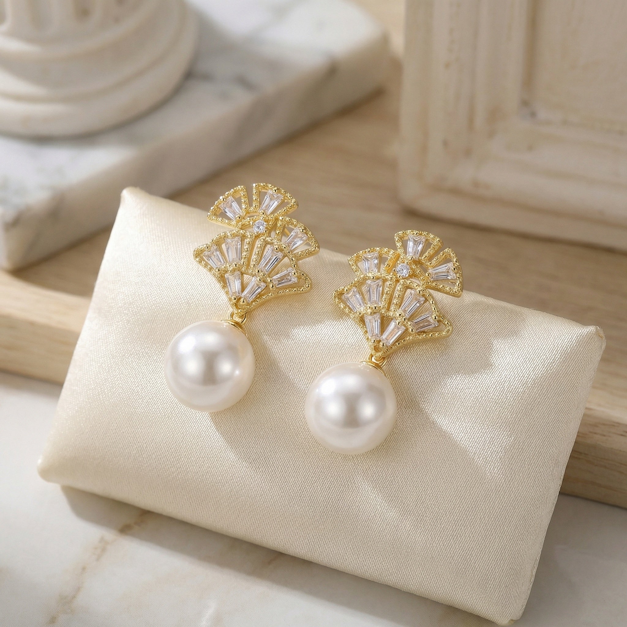 925 Sterling Silver Fan-Shaped Pearl Dangle Earrings