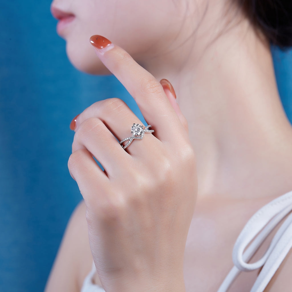 Sacred Vow - A Wedding Ring Set With 2-carat