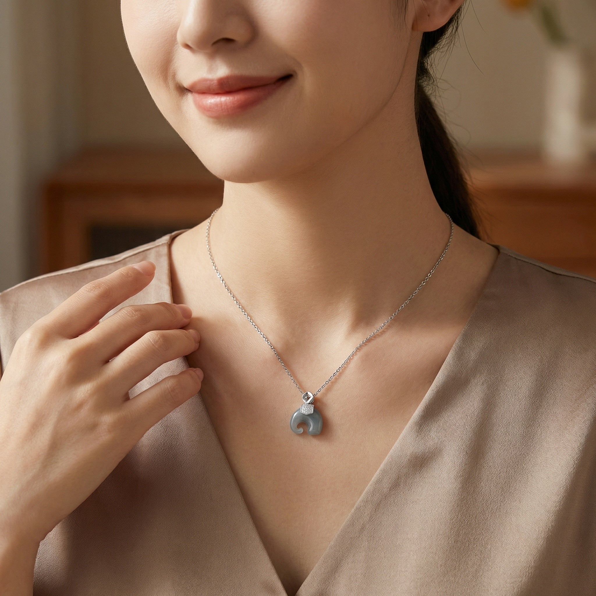 925 Sterling Silver Grey Jade Elephant Pendant Necklace