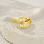 A Luxurious Jewelry Silver Ring Set