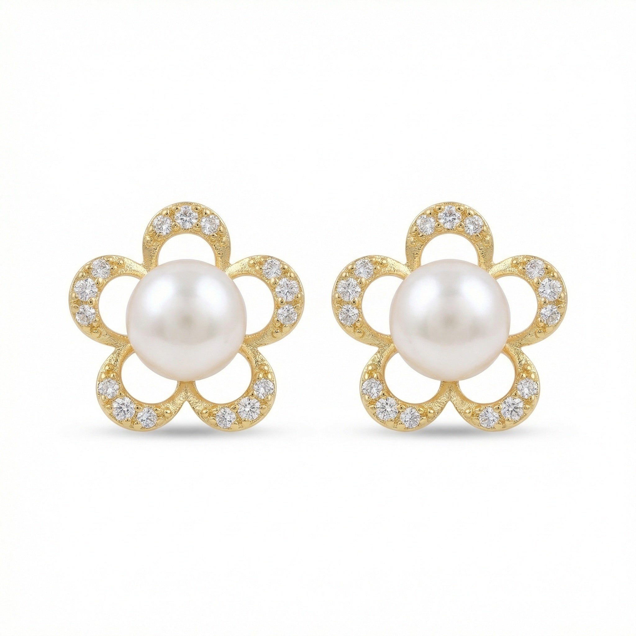 925 Sterling Silver Elegant Floral Pearl Stud Earrings