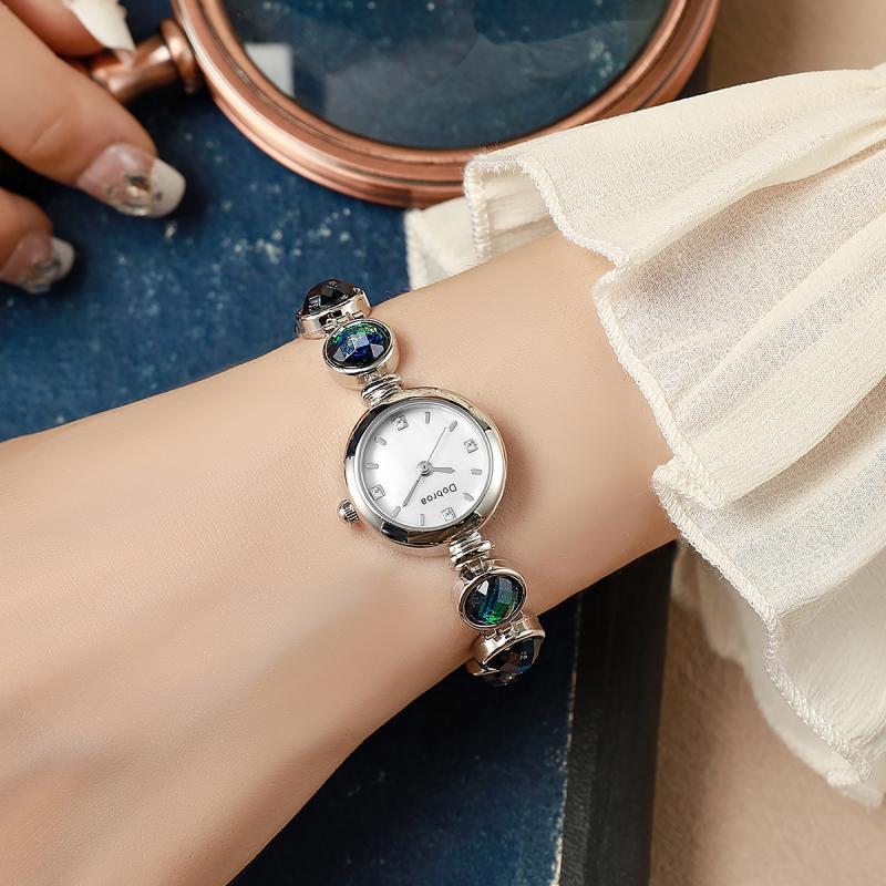 Light Luxury Pearl And Malachite Elegant Womens Watch