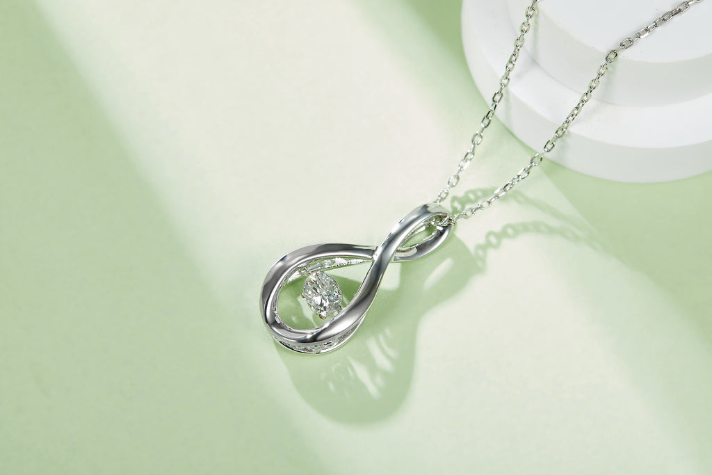 Set With Top-quality Moissanite,
