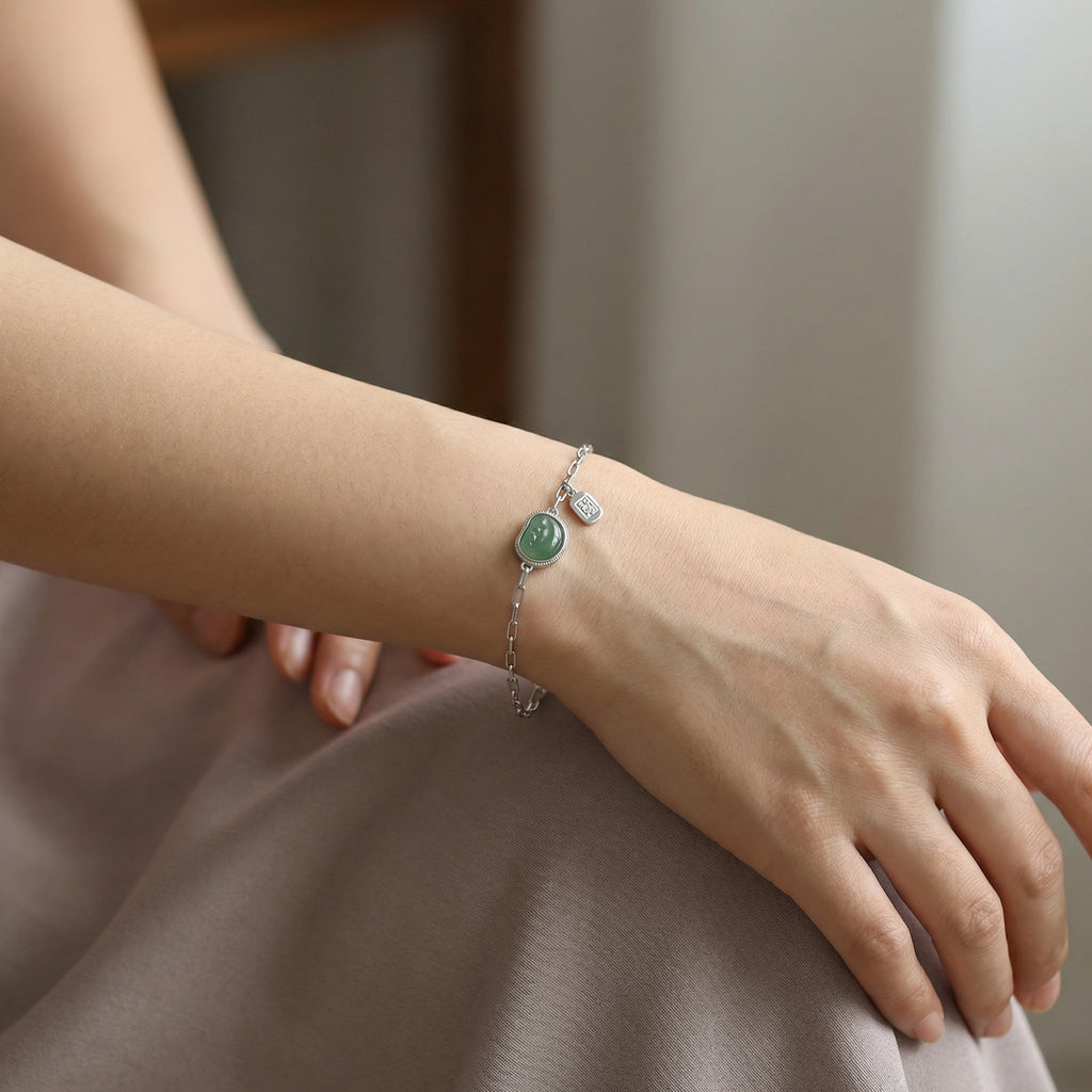 925 Sterling Silver Elegant Silver Green Heart Gemsstone