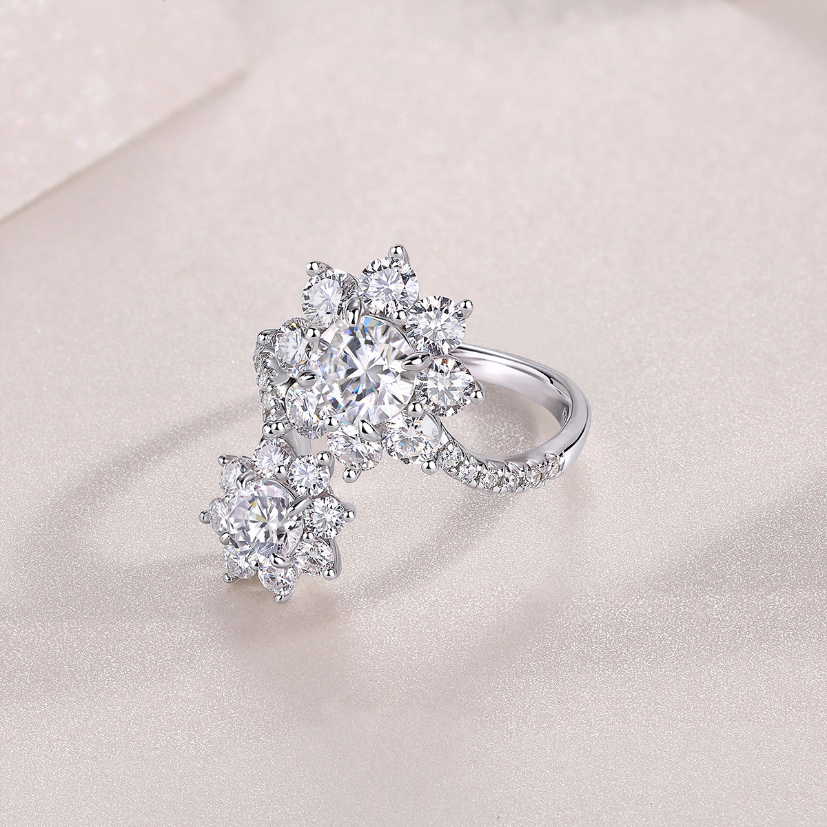 A Wedding Ring Set With Top-quality 1-carat