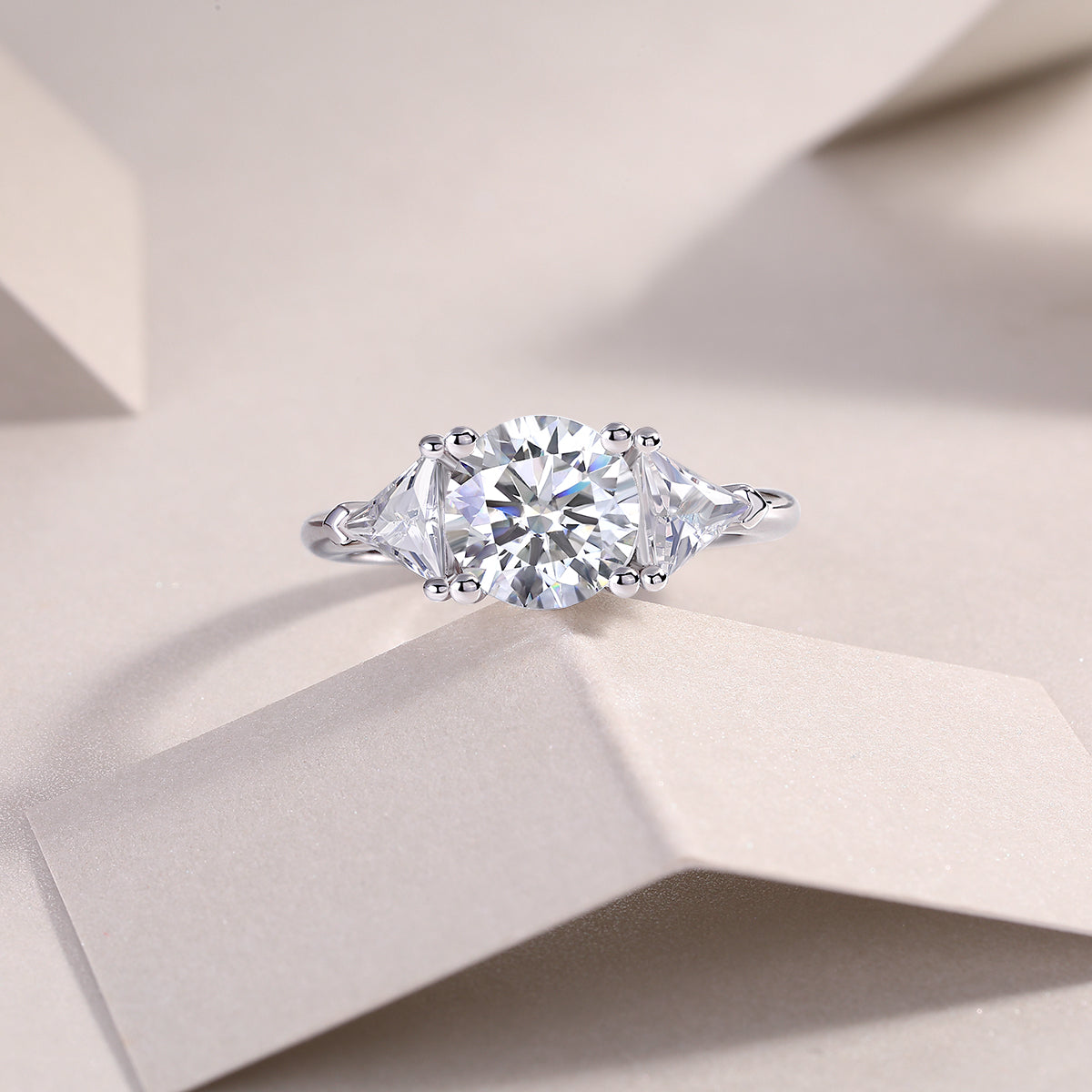 2-carat S925 Silver Diamond Wedding Ring.