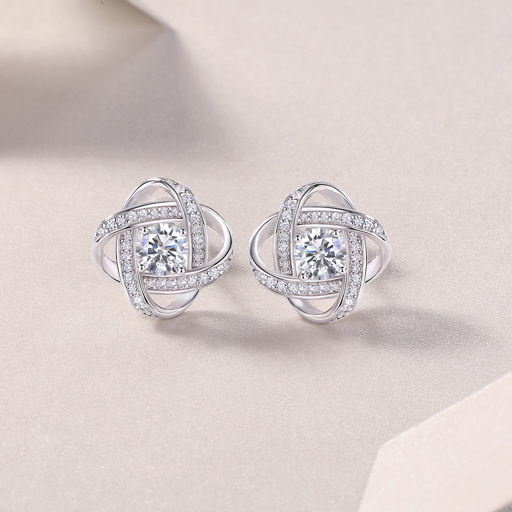 Earrings Set With 0.5-carat Stud Earrings,