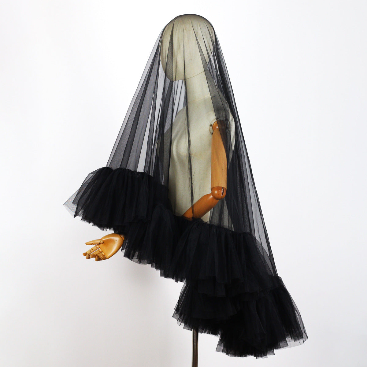 Heavy Industry Ruffled Bridal Veil White