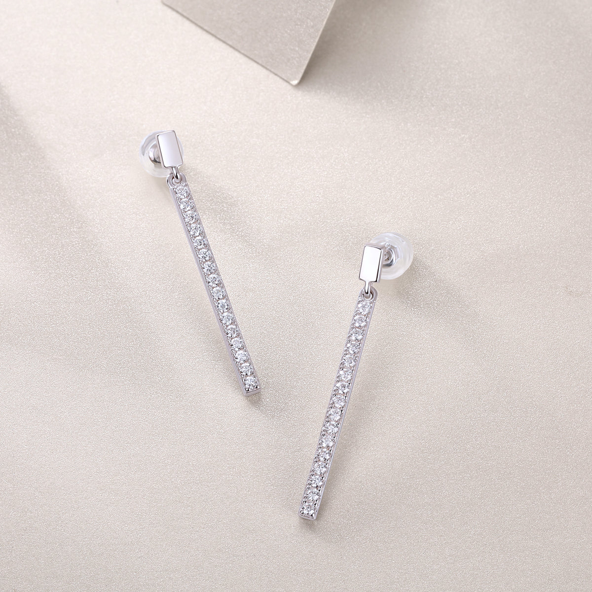 The Diamond Veil Earrings™
