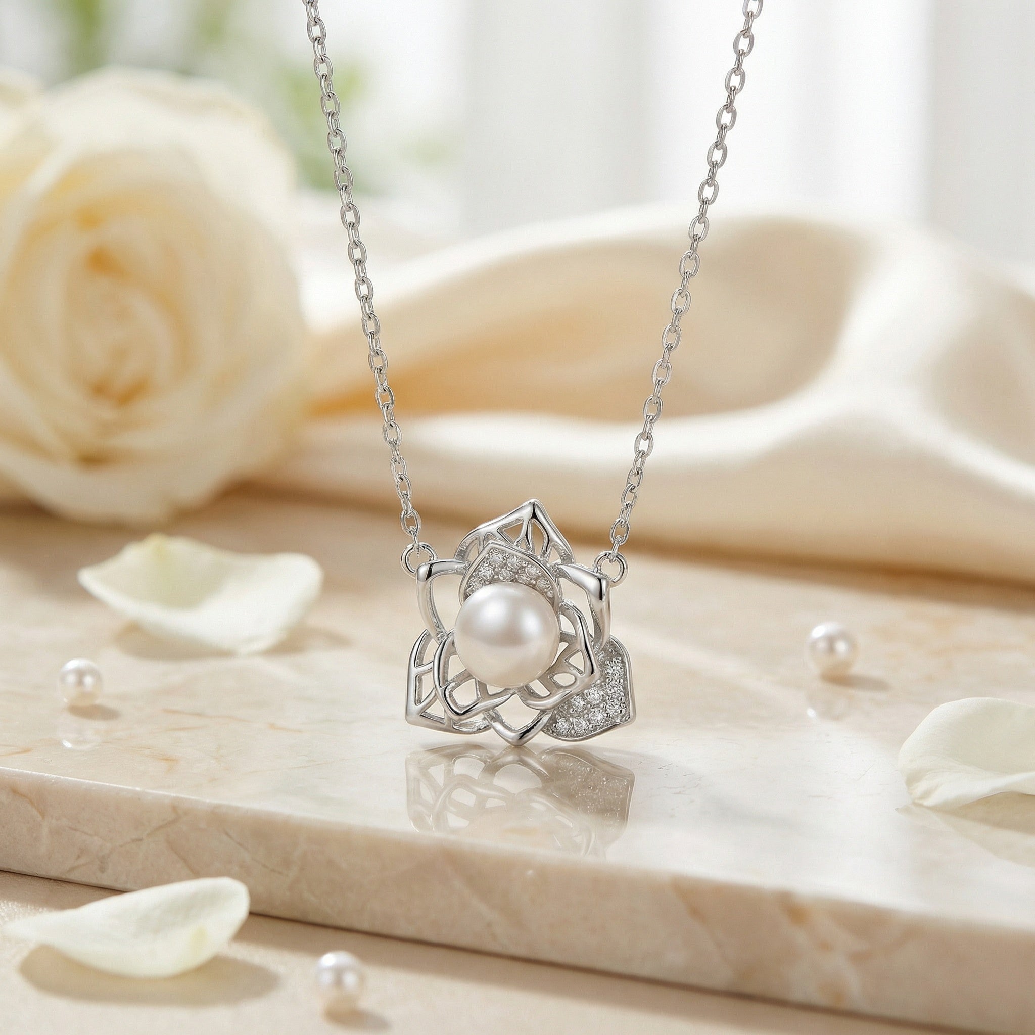 925 Sterling Silver Elegant Lotus Floral Necklace