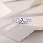 A Wedding Ring Set With 1-carat  S925 Silver