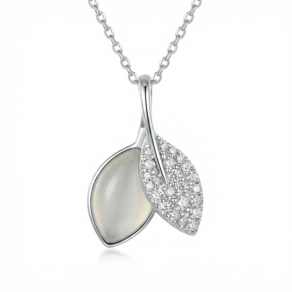 925 Sterling Silver Elegant Leaf Pendant Necklace