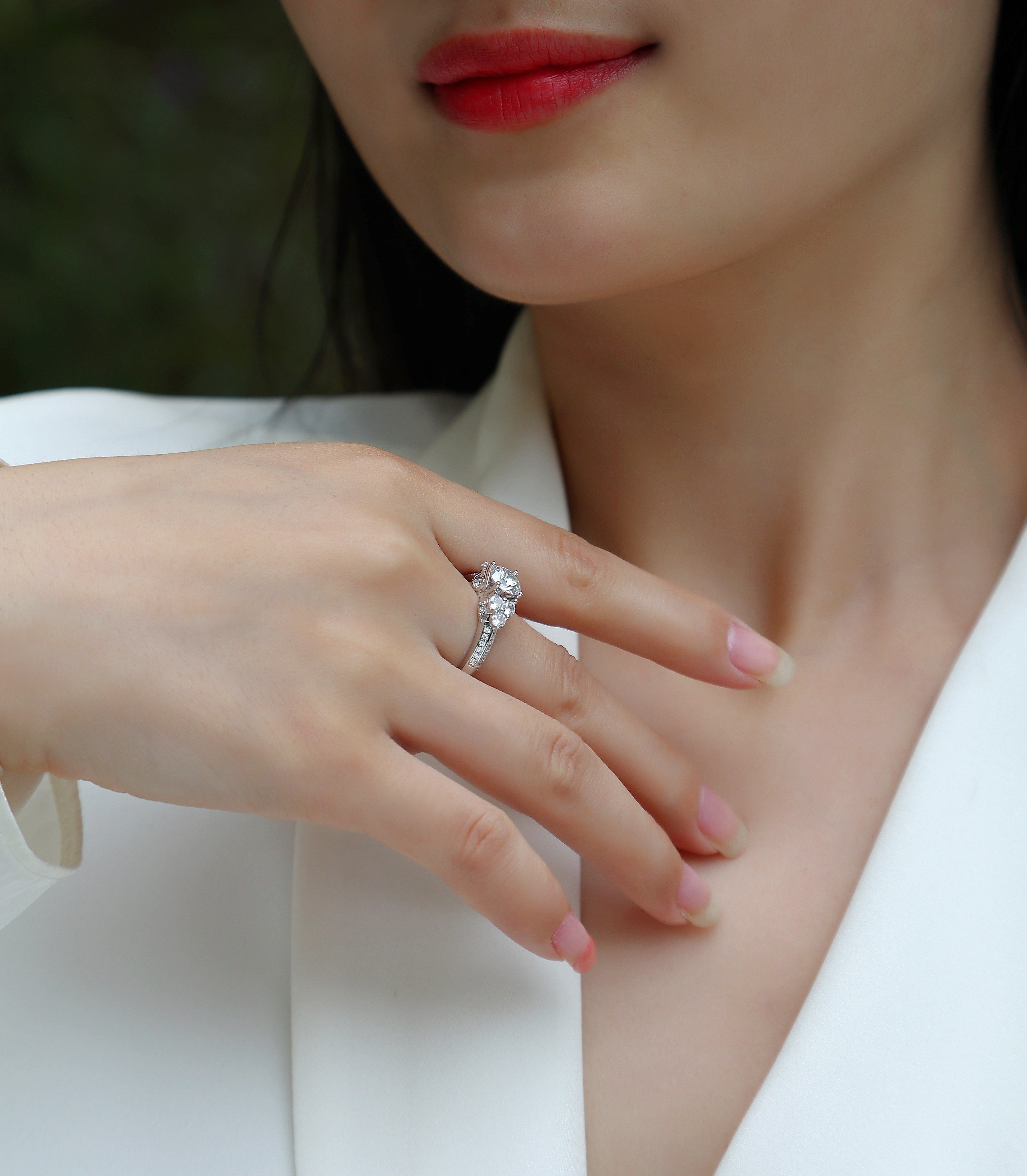 A Wedding Ring Set With 1-carat  S925 Silver