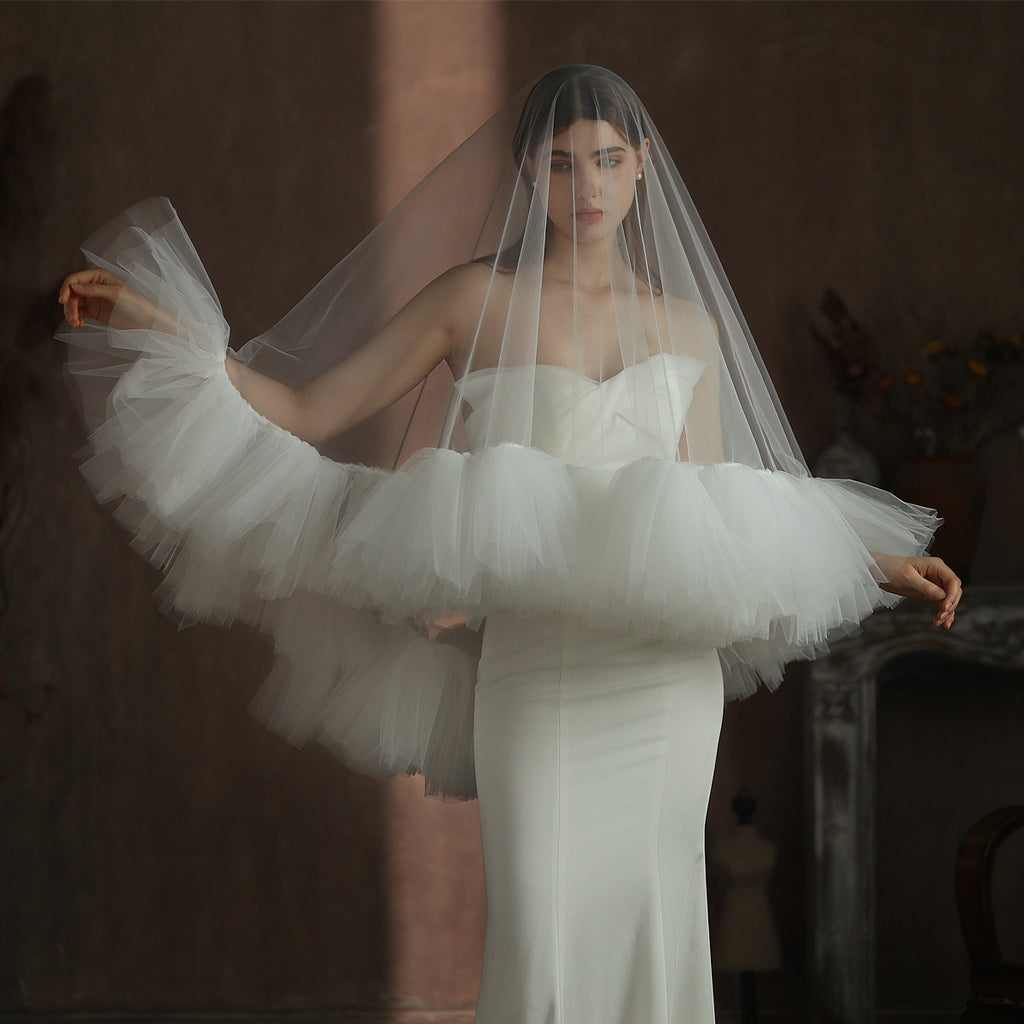 Heavy Industry Ruffled Bridal Veil White