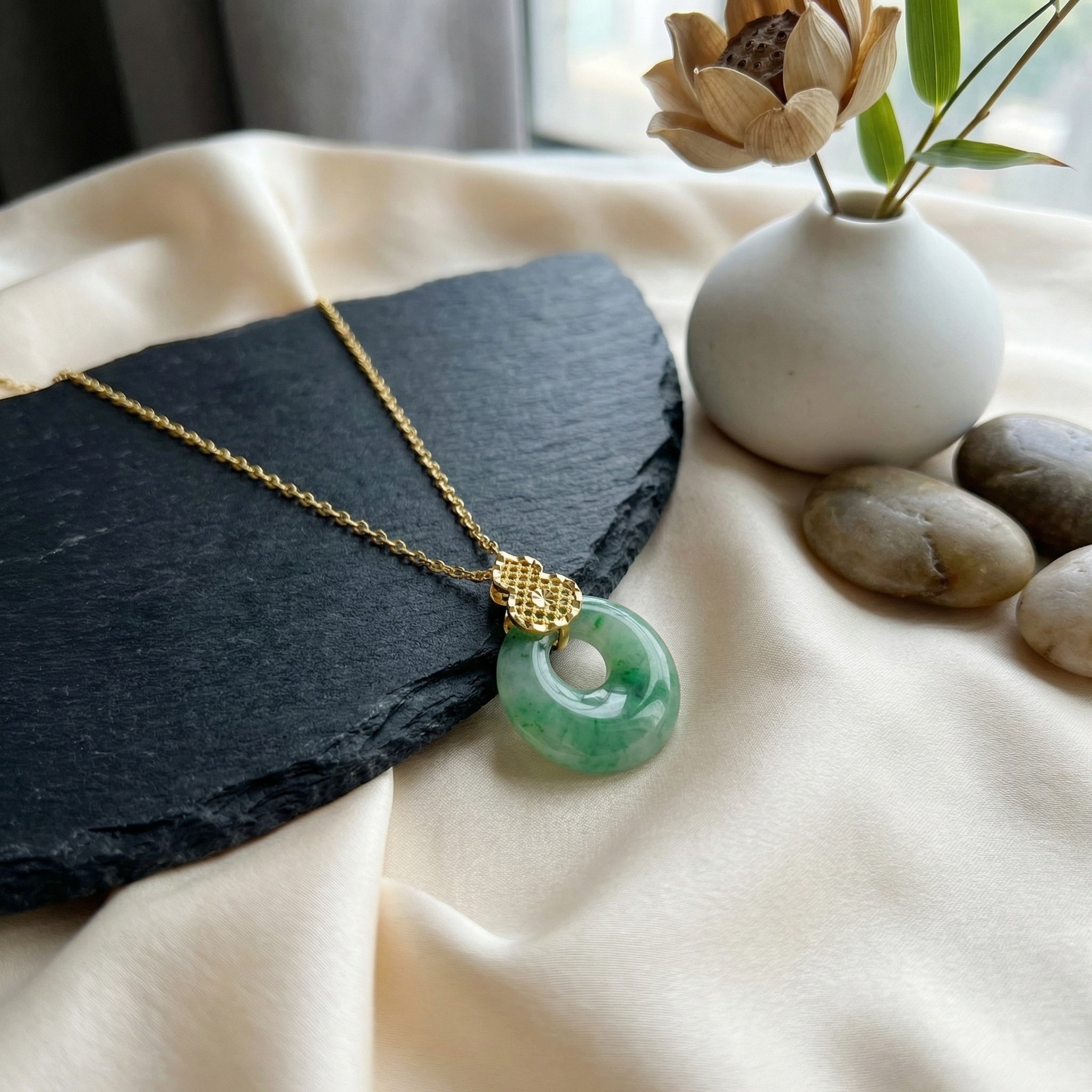 925 Sterling Silver Elegant Jadeite Donut Pendant e