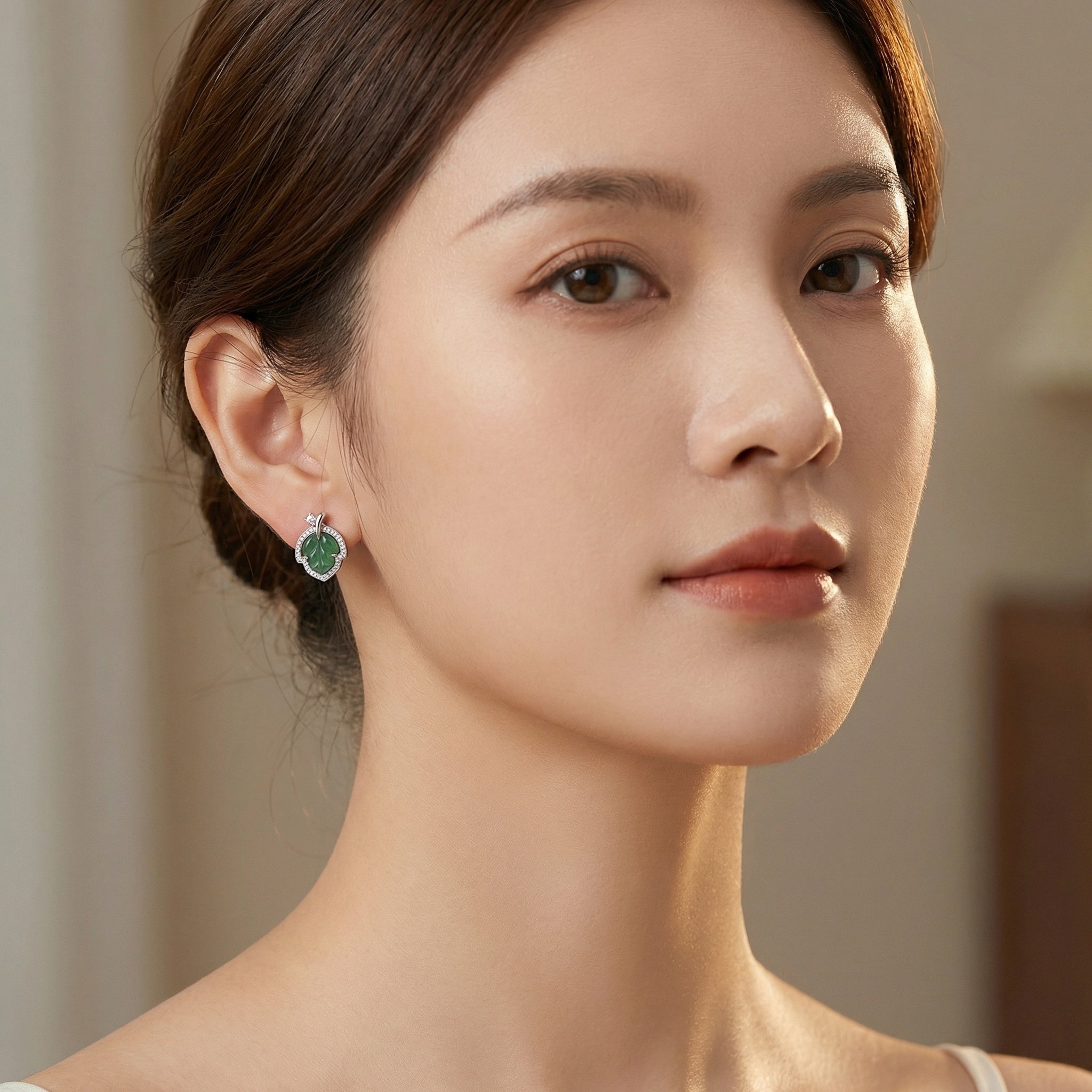 925 Sterling Silver Elegant Carved Green Jade Leaf Stud Earrings