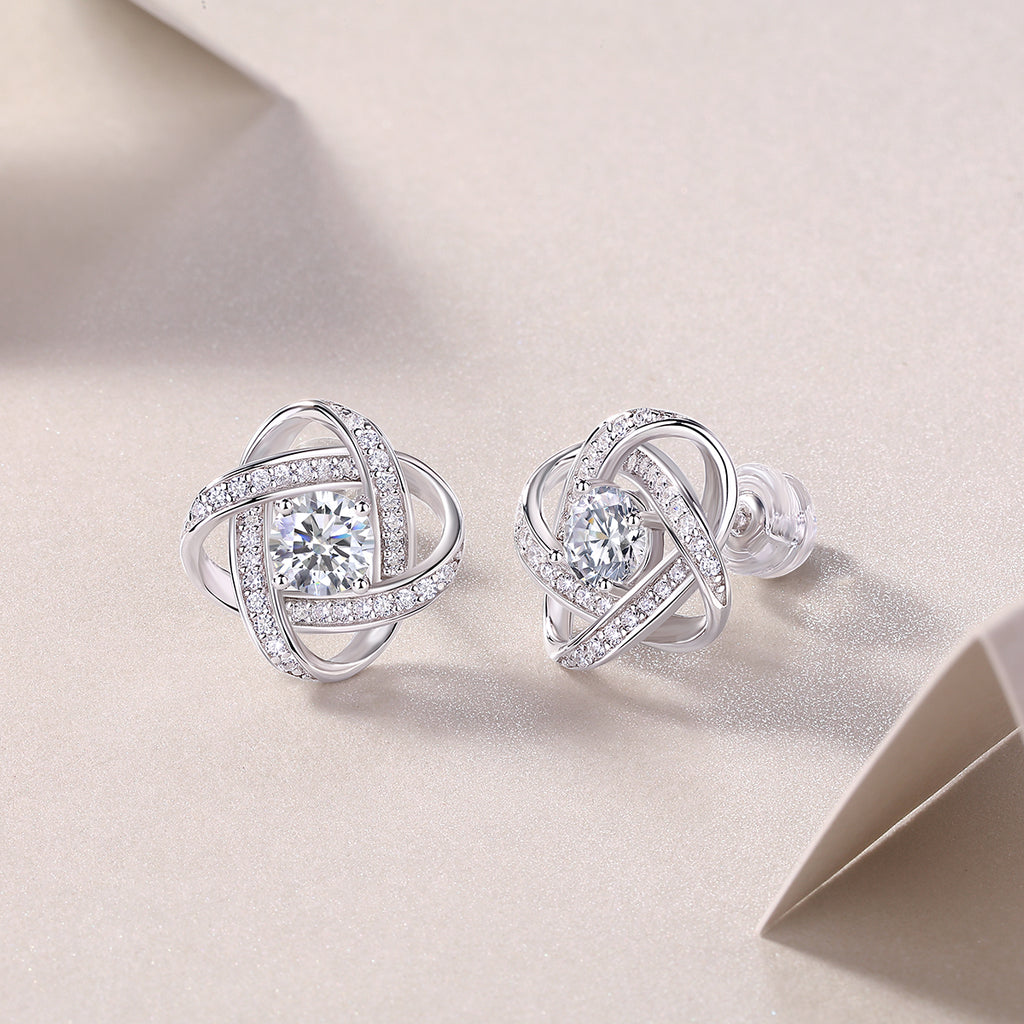 Earrings Set With 0.5-carat Stud Earrings,