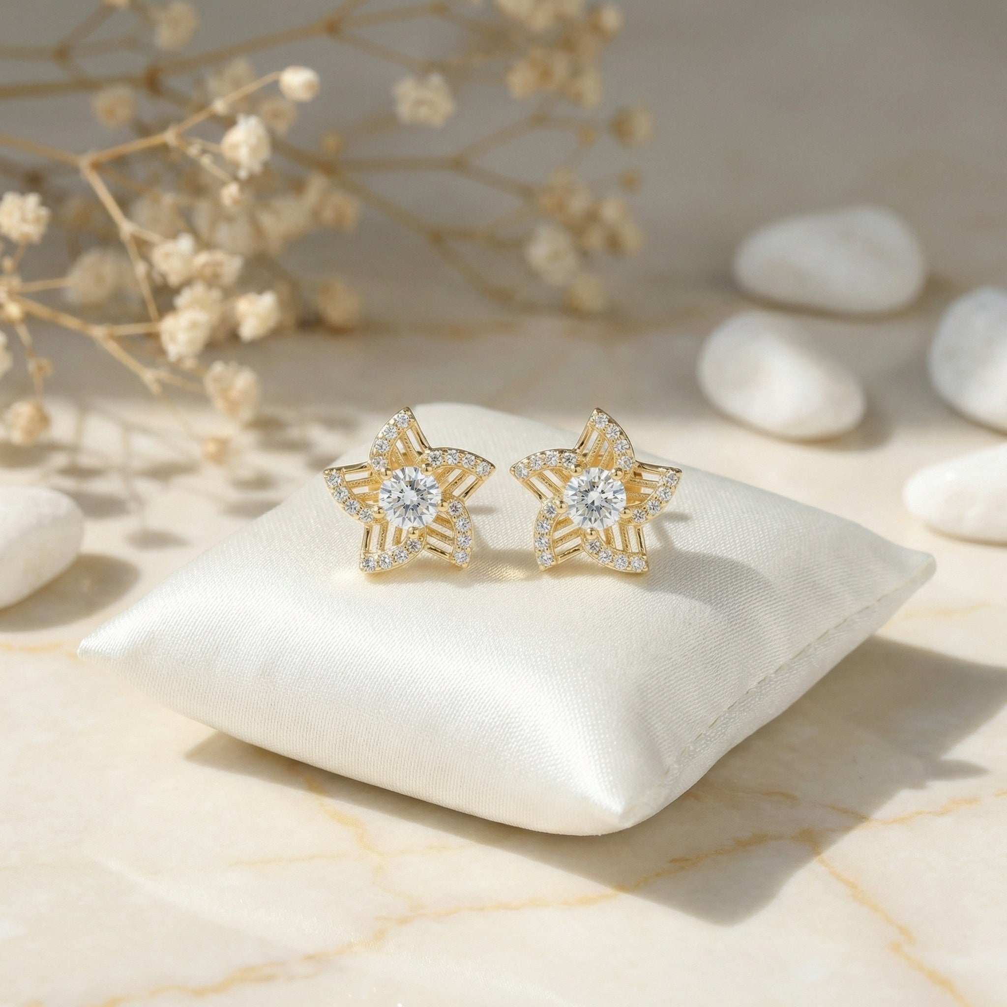 925 Sterling Silver Elegant Celestial Star Stud Earrings