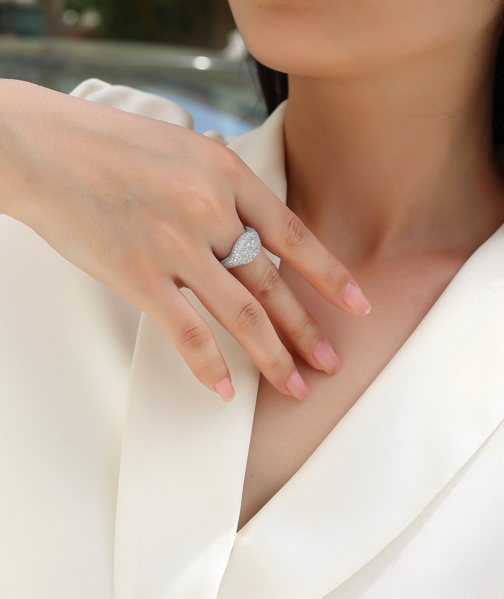 A Wedding Ring Set With  S925 Silver